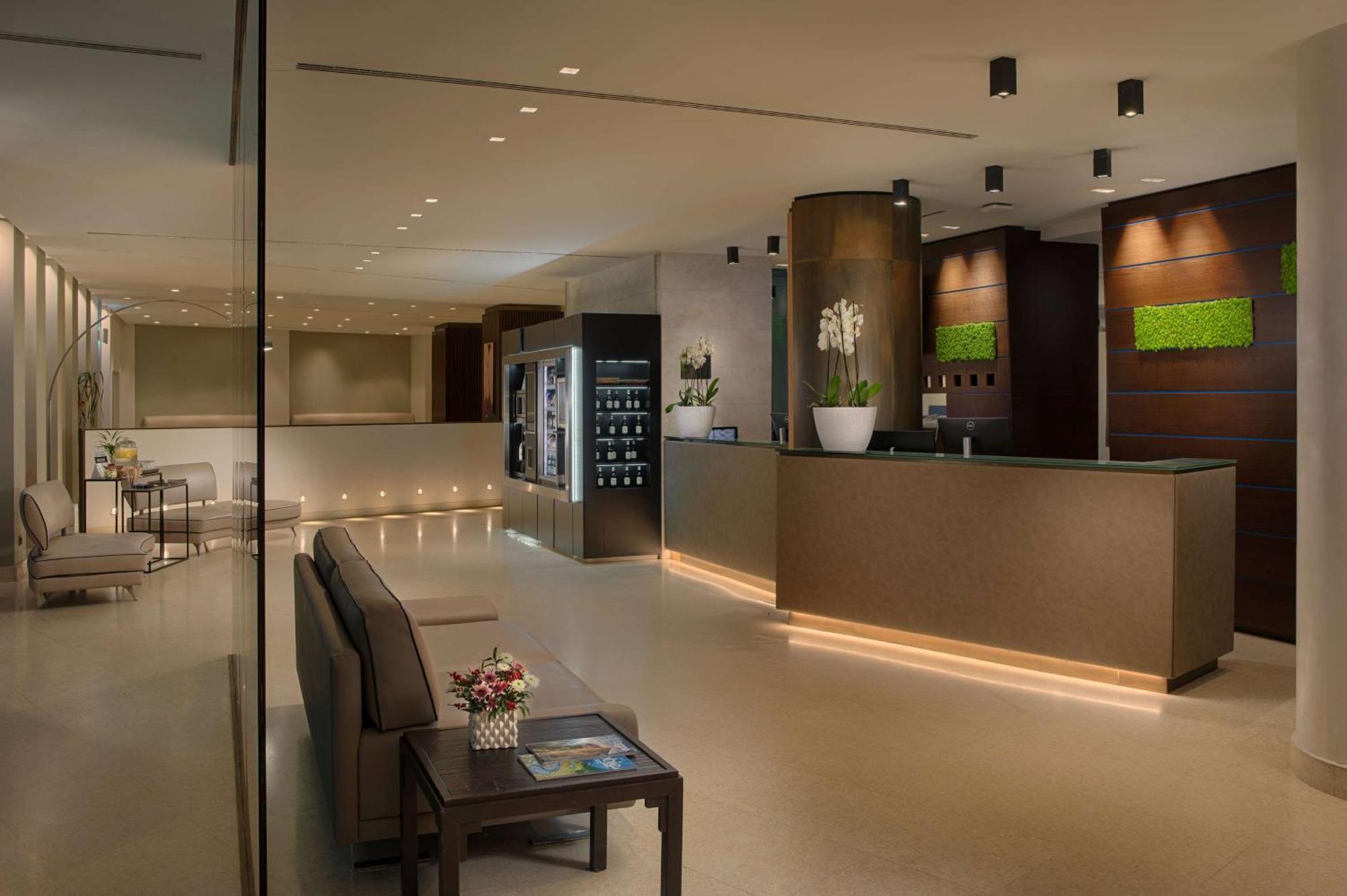 Hotel NH Bergamo Esterno foto